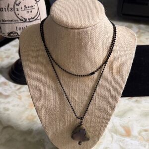 Elegant Black and Gold Pendant Necklace